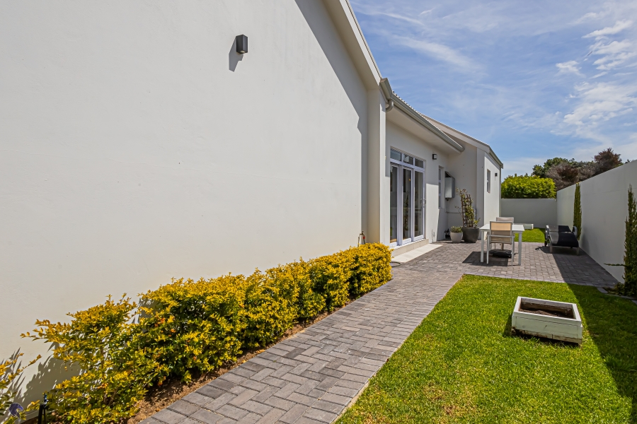 6 Bedroom Property for Sale in Country Club Western Cape